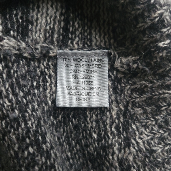 360 Cashmere Wool Marled Zebra Box Pleat Soft Sweater - Picture 8 of 11